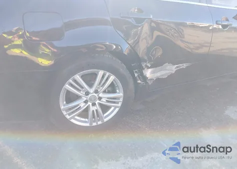 2015 Infiniti Q40 z USA, uszkodzony, nr VIN JN1CV6AR8FM520286